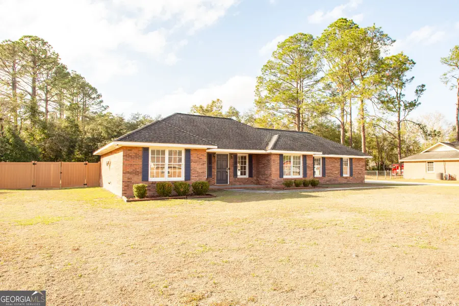 1249 Cherrywood Road, Waycross, GA 31503 - Image #3