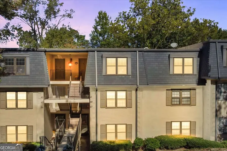 61 Lamsden Lane Nw, Atlanta, GA 30327 - Image #2