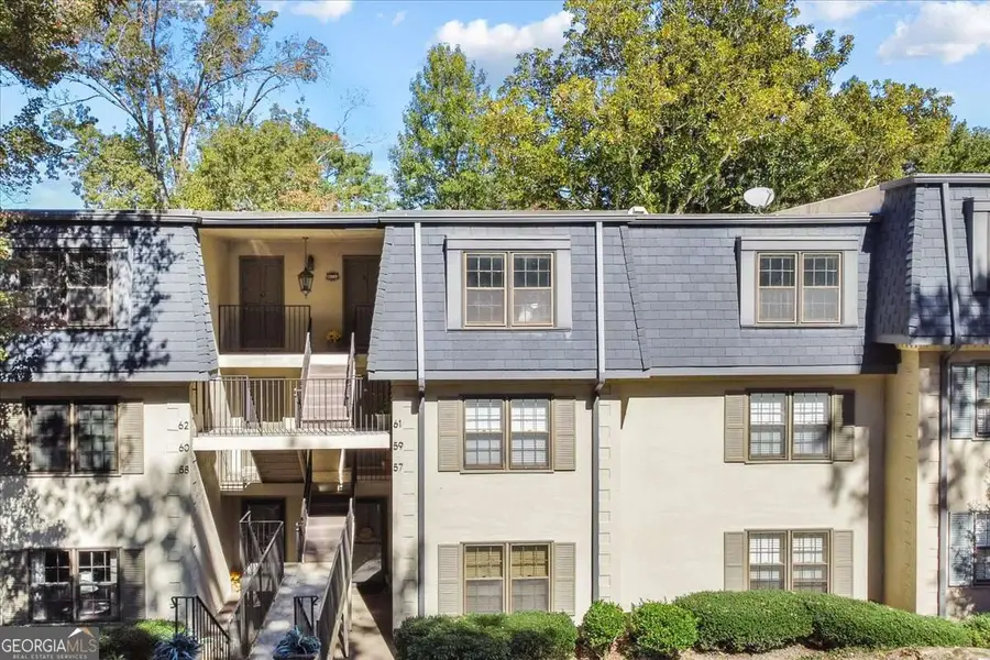 61 Lamsden Lane Nw, Atlanta, GA 30327 - Image #3