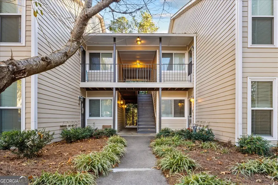 1009 Lake Pointe Circle, Roswell, GA 30075 - Image #3