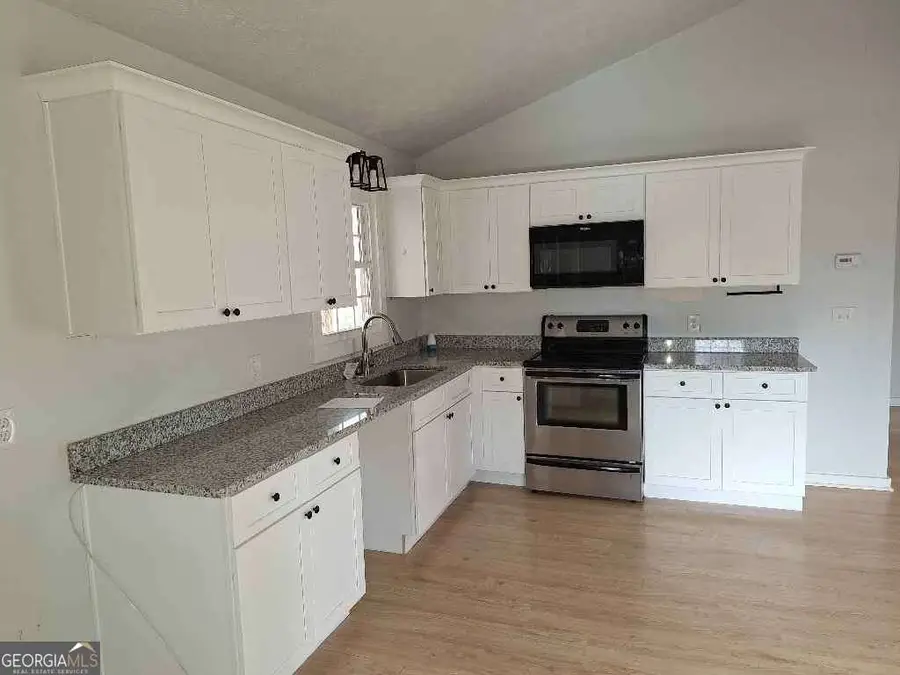 142 Hampton Street, Lula, GA 30554 - Image #3