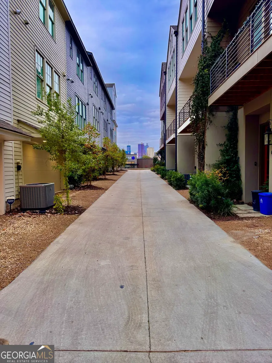 676 Hank Aaron Drive, Atlanta, GA 30315 - Image #3