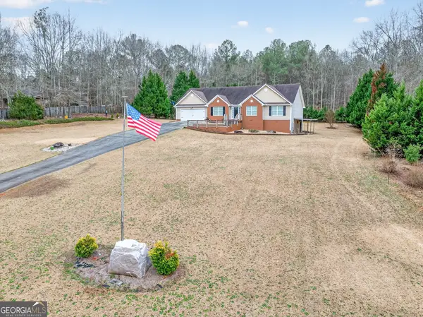3910 Pineybrook Drive, Loganville, GA 30052