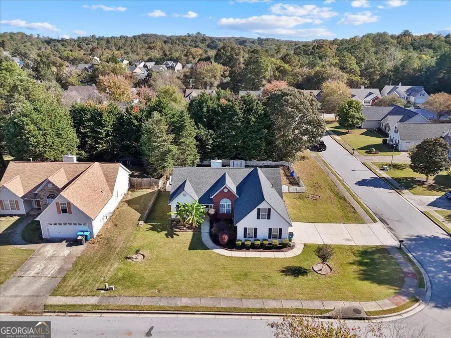 915 Harbins View Drive, Dacula, GA 30019 - Image #2