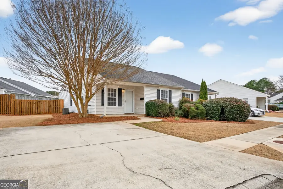 1656 Summerwoods Circle, Griffin, GA 30224 - Image #2