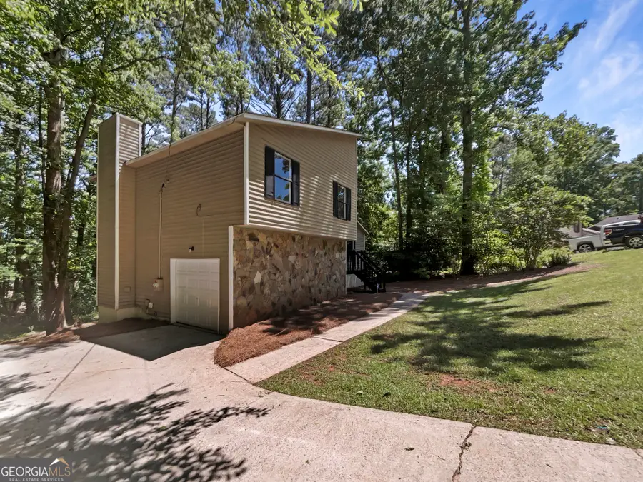 3924 Chimney Ridge Court, Ellenwood, GA 30294 - Image #3