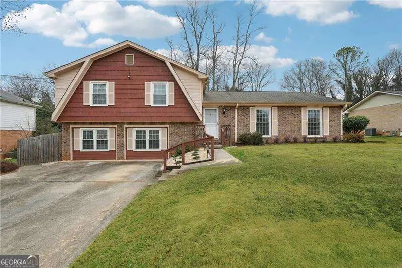 1315 Sanden Ferry Drive, Decatur, GA 30033 - Image #1