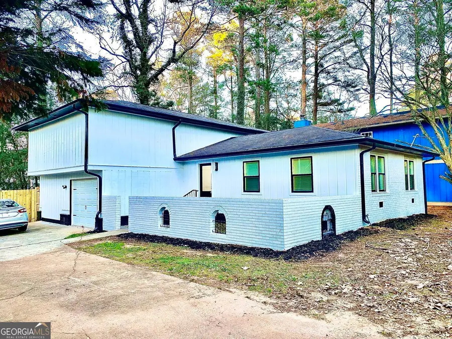 5390 Rockbridge Road, Stone Mountain, GA 30088 - #2