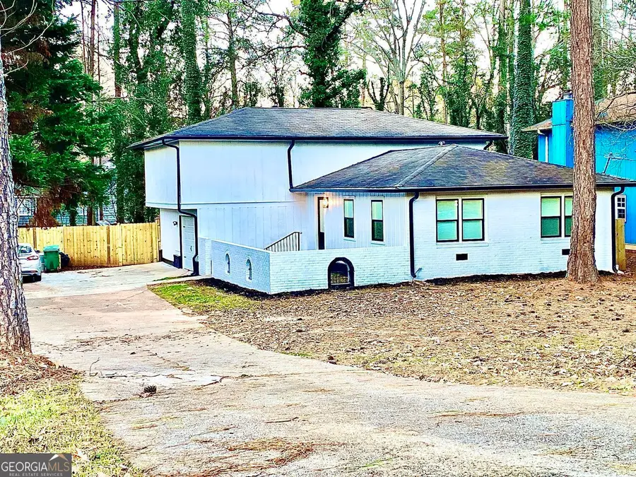 5390 Rockbridge Road, Stone Mountain, GA 30088 - #3