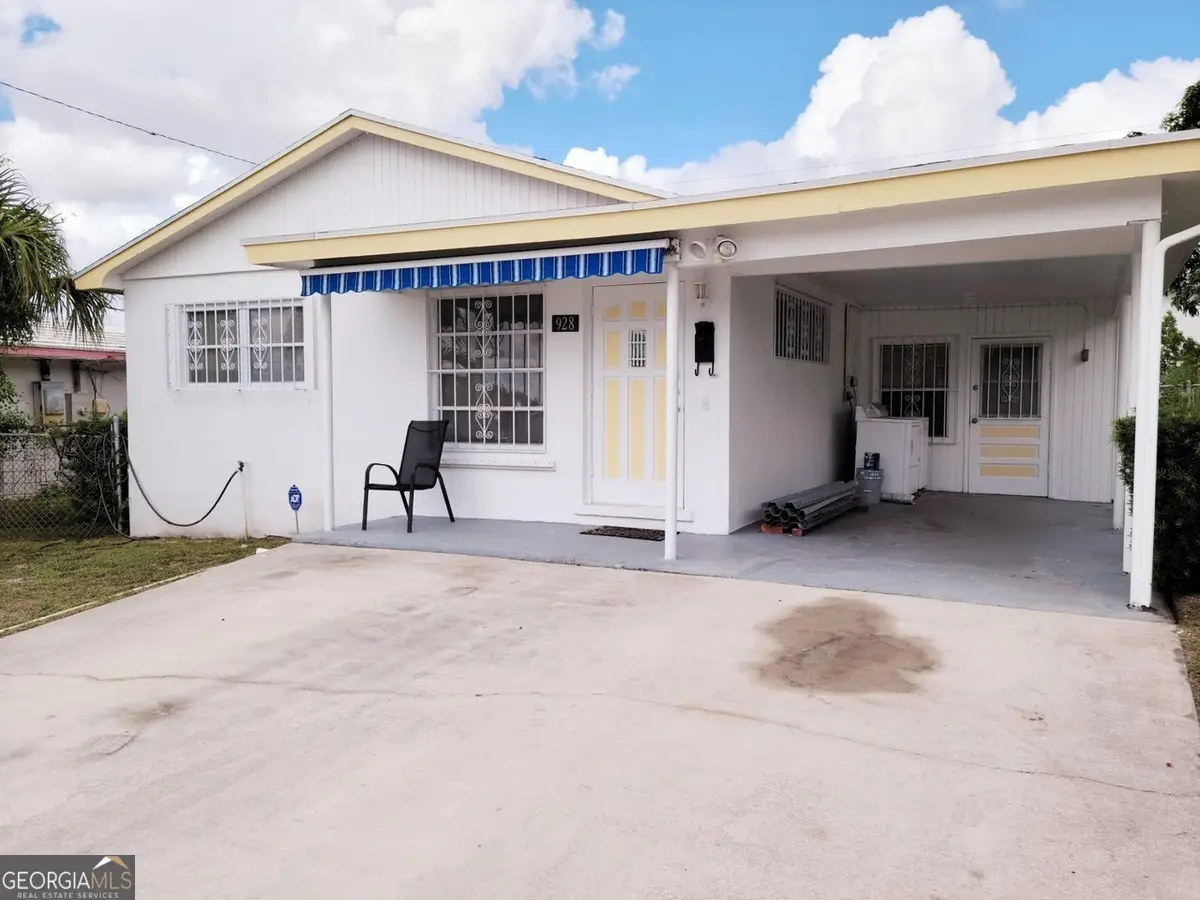 928 W 6th Street, Riviera Beach, FL 33404 - Image #1