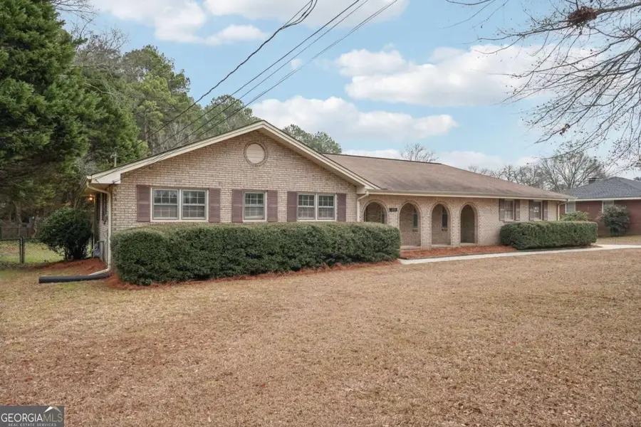 2576 Ashworth Lake Road, Snellville, GA 30078 - Image #2