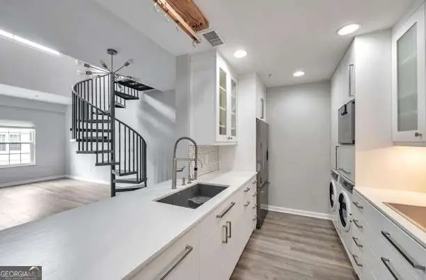 1074 Peachtree Walk Ne #B504, Atlanta, GA 30309 - #1