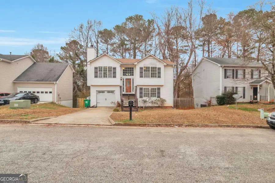 5918 Crescent Ridge Court, Lithonia, GA 30058 - Image #2