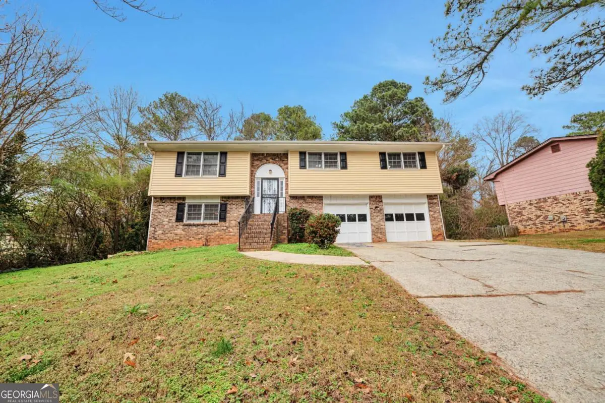 4670 Wendover Drive, Stone Mountain, GA 30083 - #1