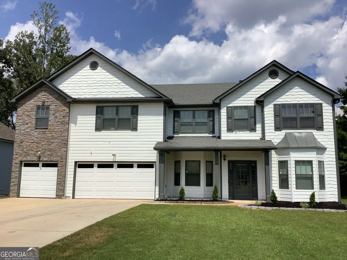 4001 Riverchess Drive Sw, Atlanta, GA 30331 - Image #1