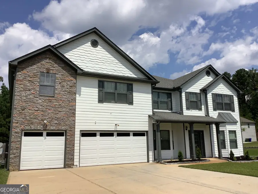 4001 Riverchess Drive Sw, Atlanta, GA 30331 - Image #2