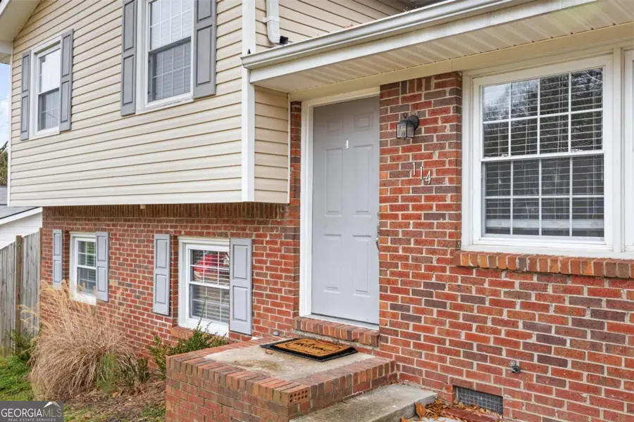 114 Woodglen Drive, Woodstock, GA 30188 - Image #2