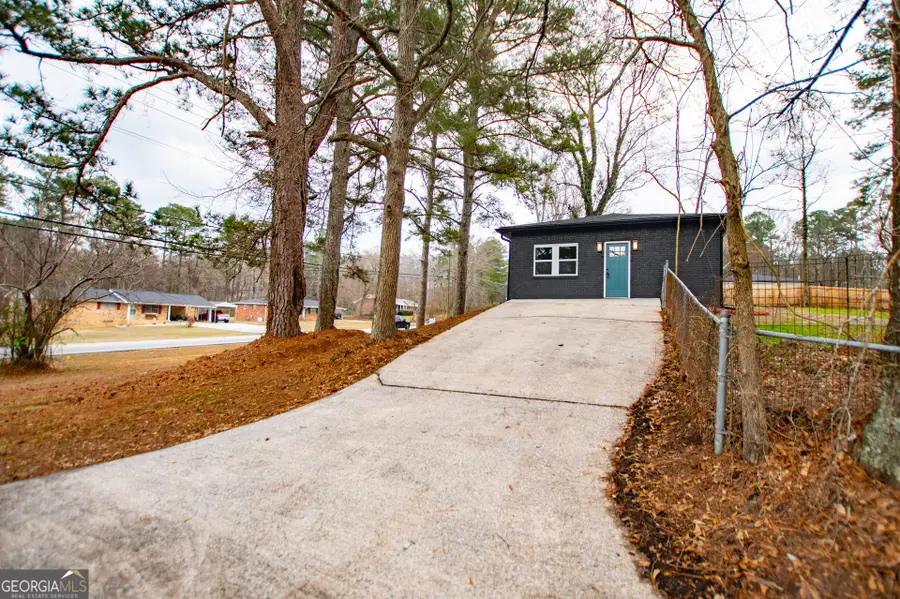 757 N Burnt Hickory Road, Douglasville, GA 30134 - Image #3