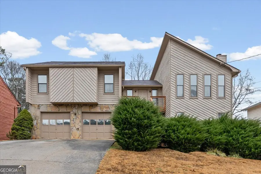 321 Roses Creek Drive, Lawrenceville, GA 30044 - Image #2