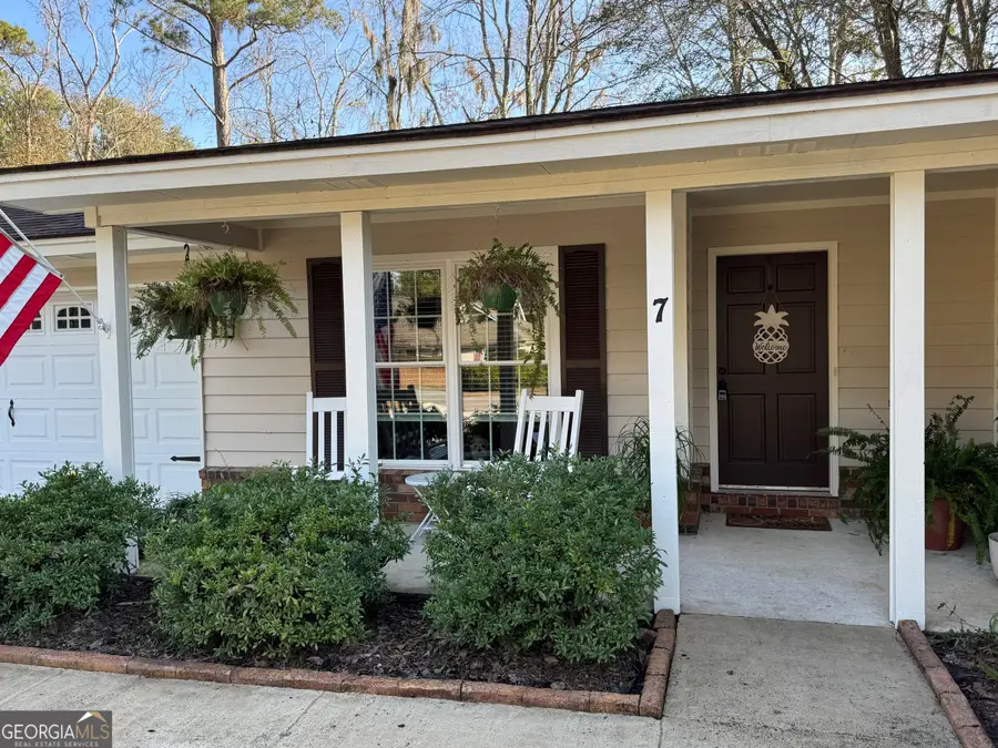 7 Goldfinch Court W, Savannah, GA 31419 - Image #2