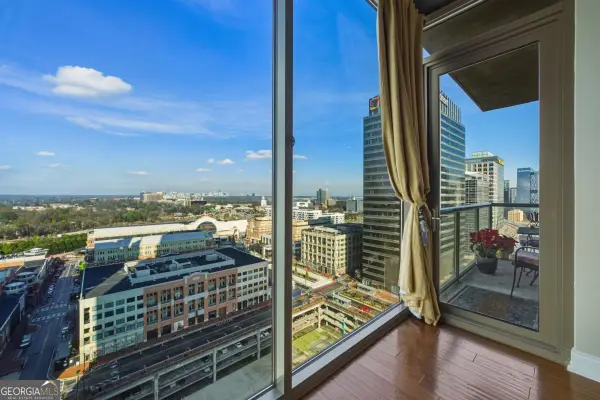 270 17th Street Nw #1804, Atlanta, GA 30363