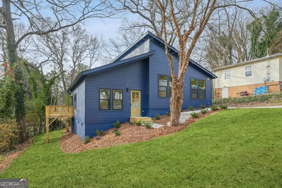 1674 Mary George Avenue Nw, Atlanta, GA 30318 - Image #3