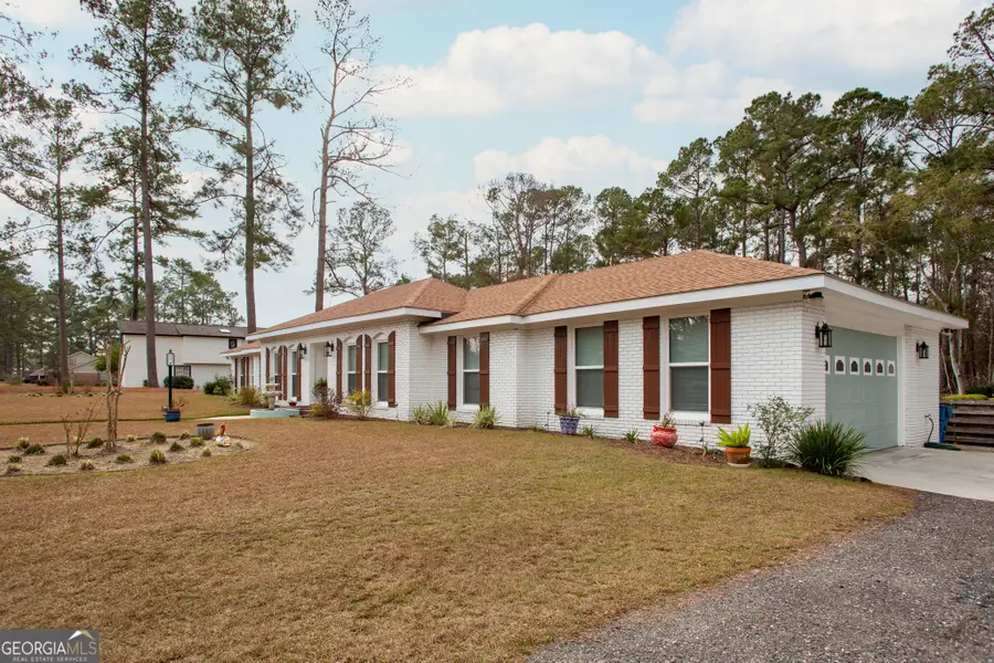 2621 Winchester Drive, Waycross, GA 31503 - Image #3