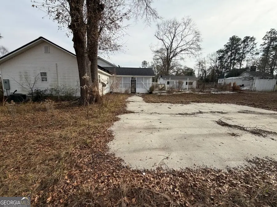 154 Atkinson Drive, Swainsboro, GA 30401 - Image #2