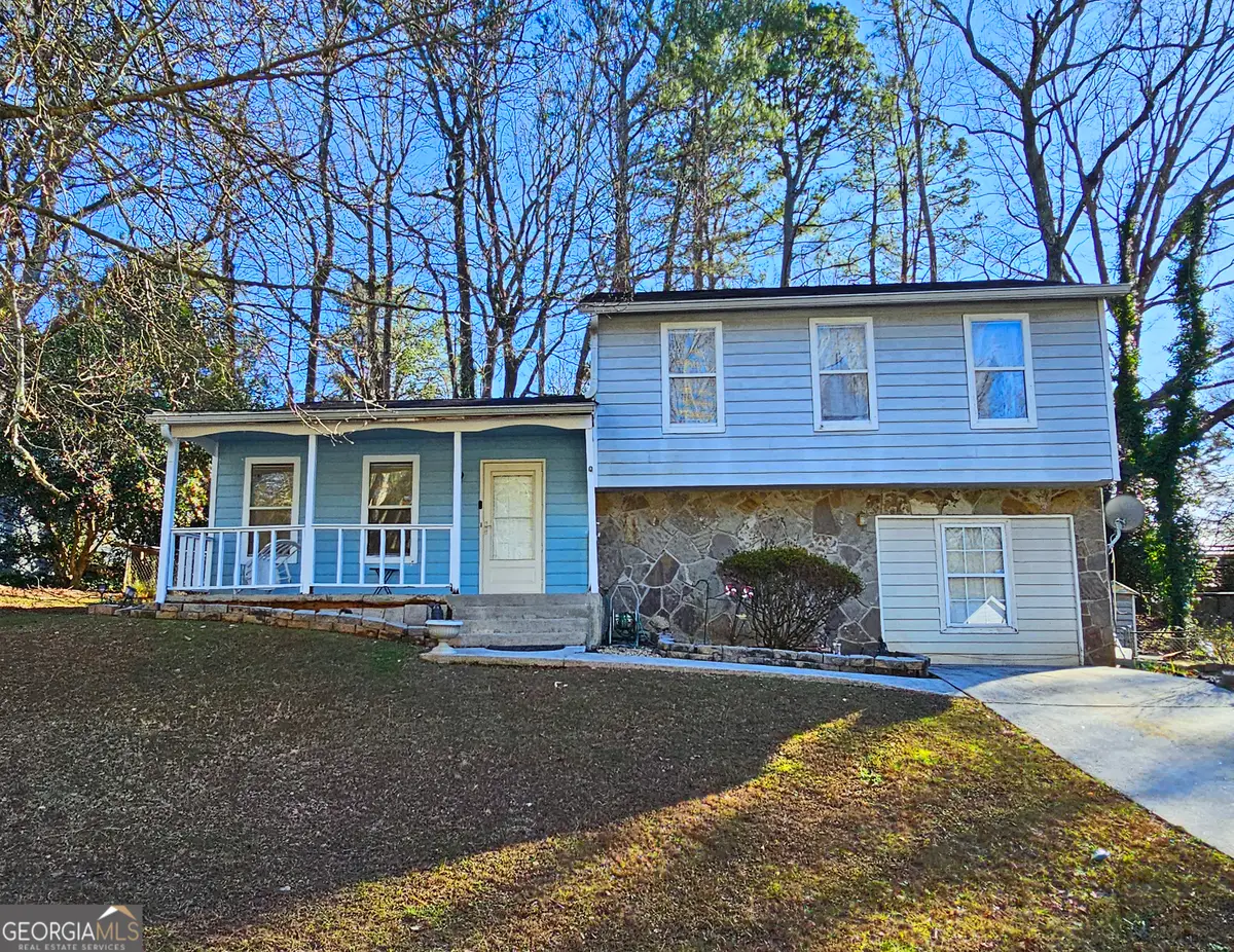 708 Greenhedge Drive, Stone Mountain, GA 30088 - Image #1