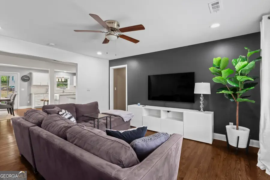 2618 Birch Street Se, Smyrna, GA 30080 - Image #2