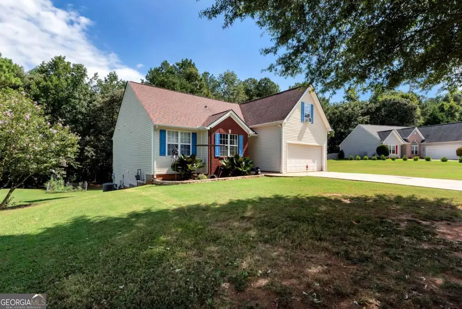 5503 Amber Cove Way, Flowery Branch, GA 30542 - Image #3