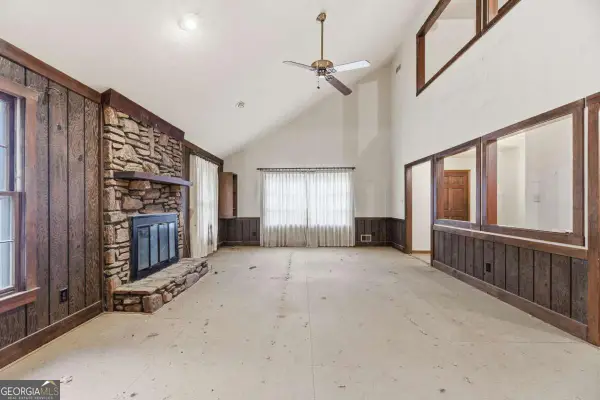 5249 Santee Street Sw, Stone Mountain, GA 30087