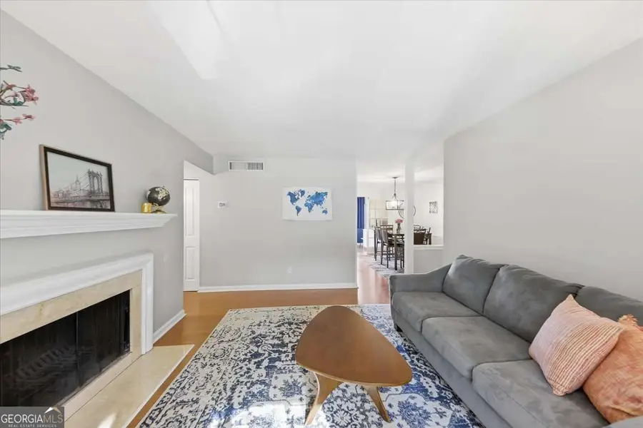 31 Cantey Place Nw, Atlanta, GA 30327 - Image #3