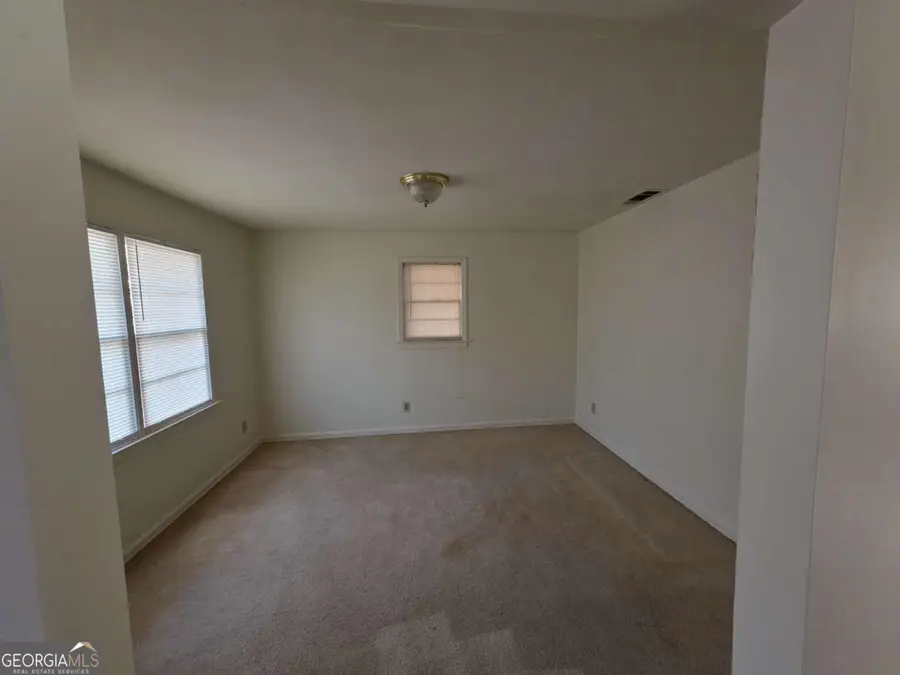 3272 Kingston Road Nw, Atlanta, GA 30318 - Image #2