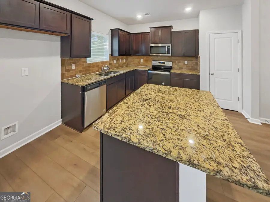 11911 Lovejoy Crossing Way, Hampton, GA 30228 - Image #2