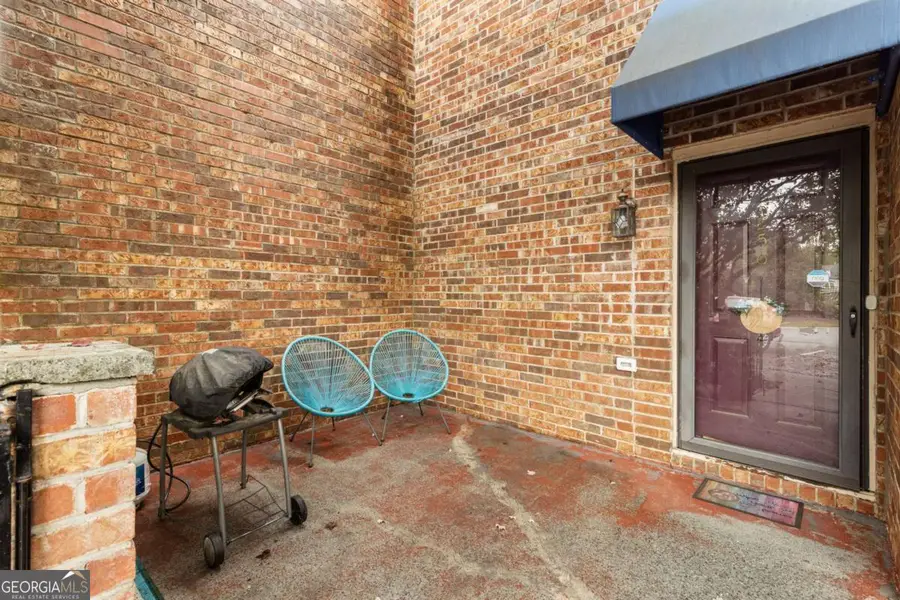 2256 Pernoshal Court, Dunwoody, GA 30338 - Image #2