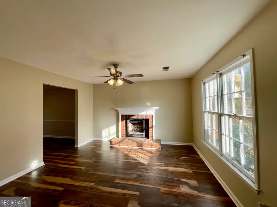 256 Robbie Lane Sw, Marietta, GA 30060 - Image #3