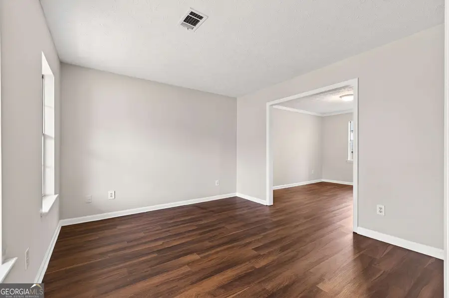 979 Oakwood Chase Circle, Stone Mountain, GA 30083 - Image #3