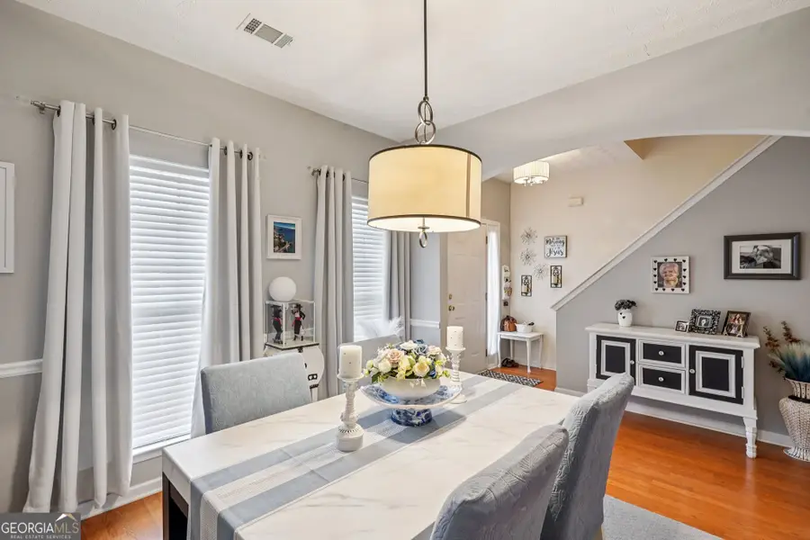 660 Kenridge Drive, Suwanee, GA 30024 - Image #2