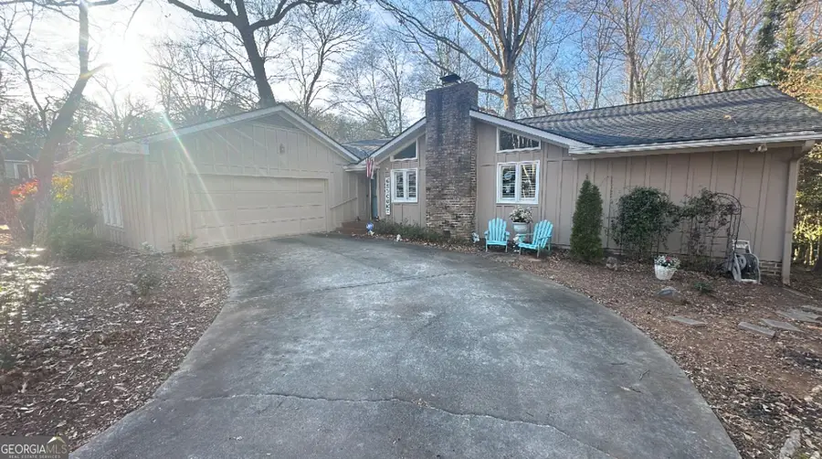 1474 Lakeshore Circle, Gainesville, GA 30501 - Image #2