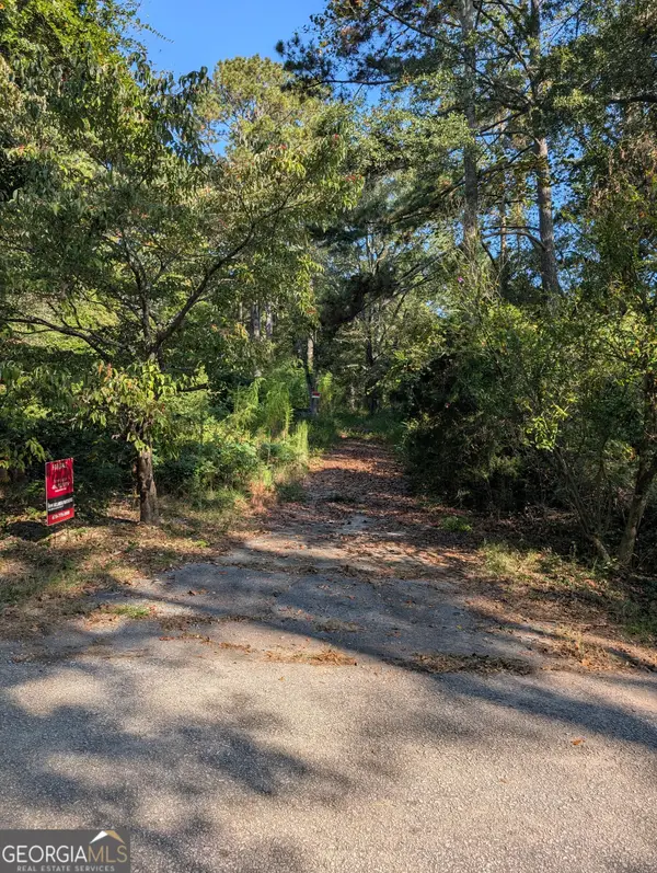 2556 NE Winding Lake Trl, Conyers, GA 30012