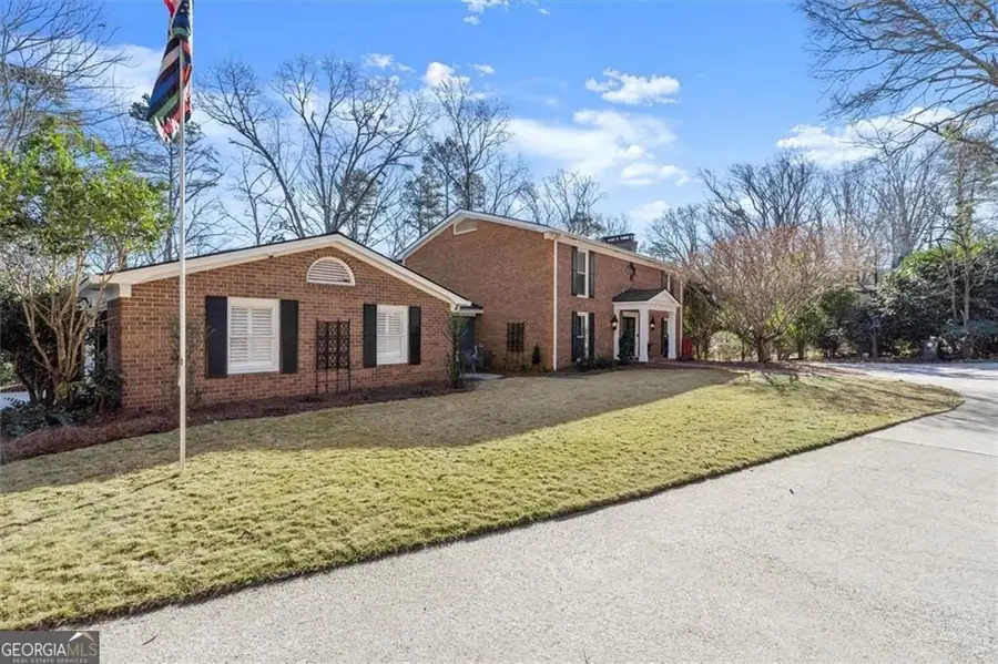 1330 Lake Shore Circle, Gainesville, GA 30501 - Image #2