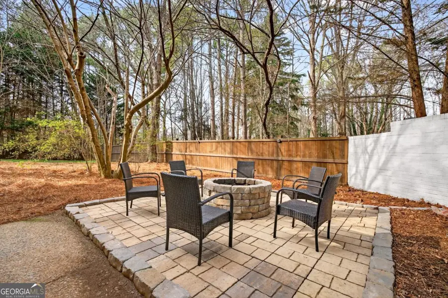 325 Saddle Creek Circle, Roswell, GA 30076 - Image #3
