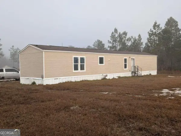 393 Crossing Drive, Nahunta, GA 31553