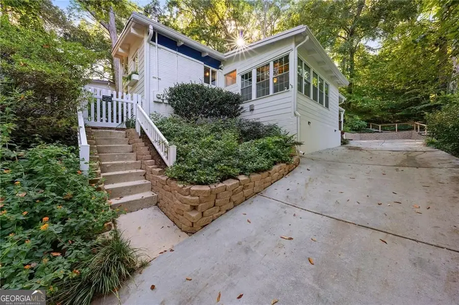 2632 Defoors Ferry Road Nw, Atlanta, GA 30318 - #2