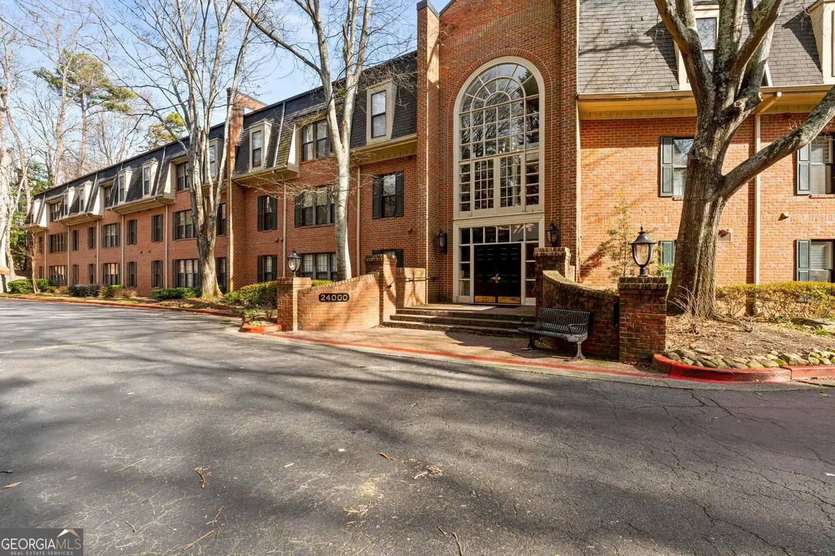 24307 Plantation Drive Ne, Atlanta, GA 30324 - Image #1