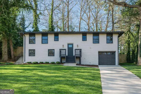 422 Susan Creek Drive, Stone Mountain, GA 30083