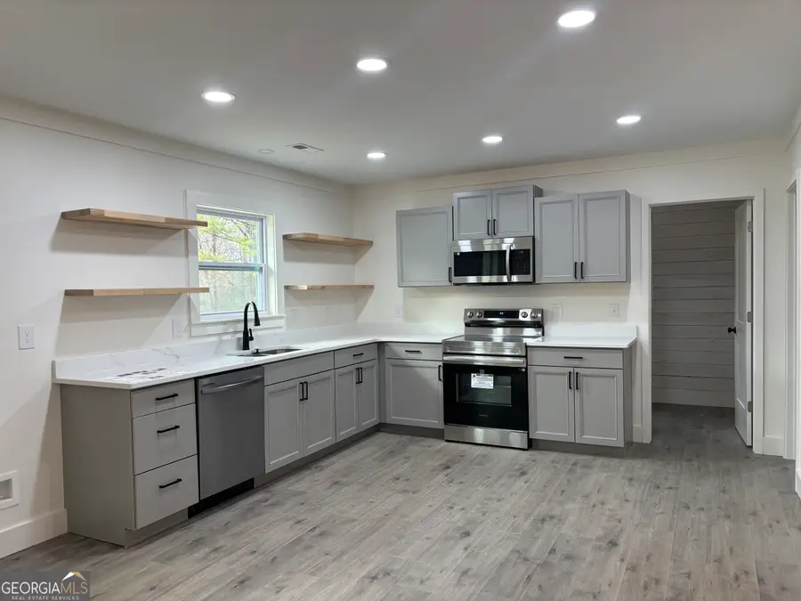 15 Alexander St, Rome, GA 30165 - Image #3