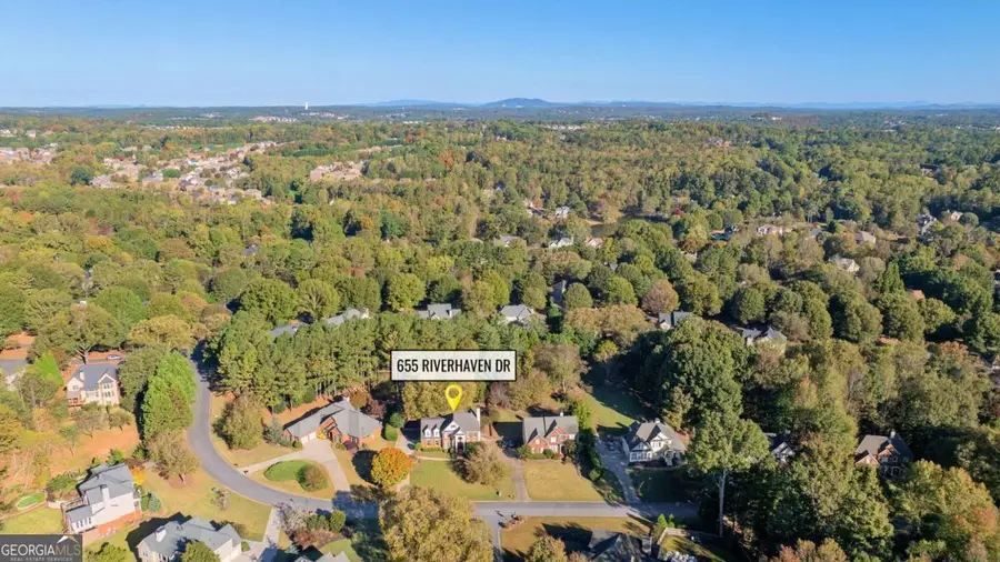 655 Riverhaven Drive, Suwanee, GA 30024 - Image #3