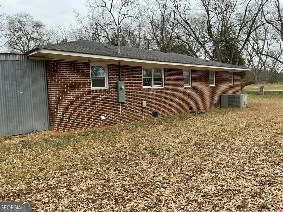 15 Cedar Street, Hartwell, GA 30643 - Image #2